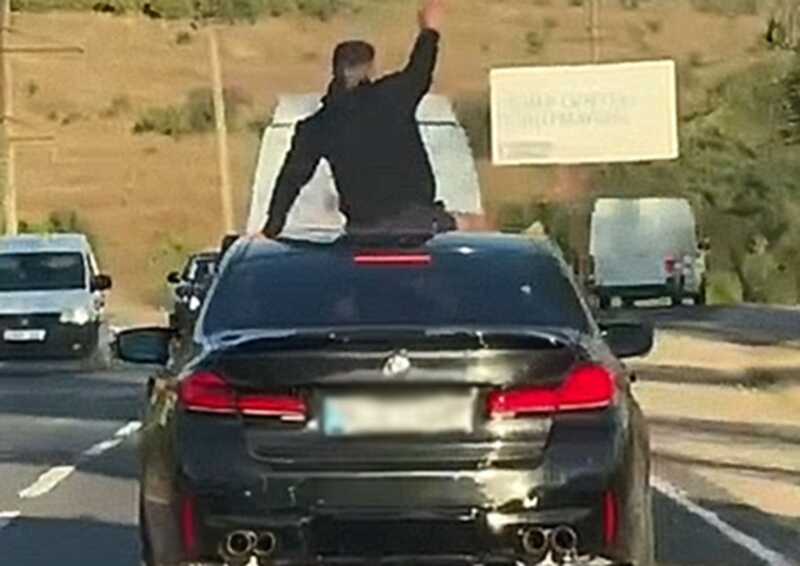 На севере Молдовы мужчина прокатился на крыше BMW