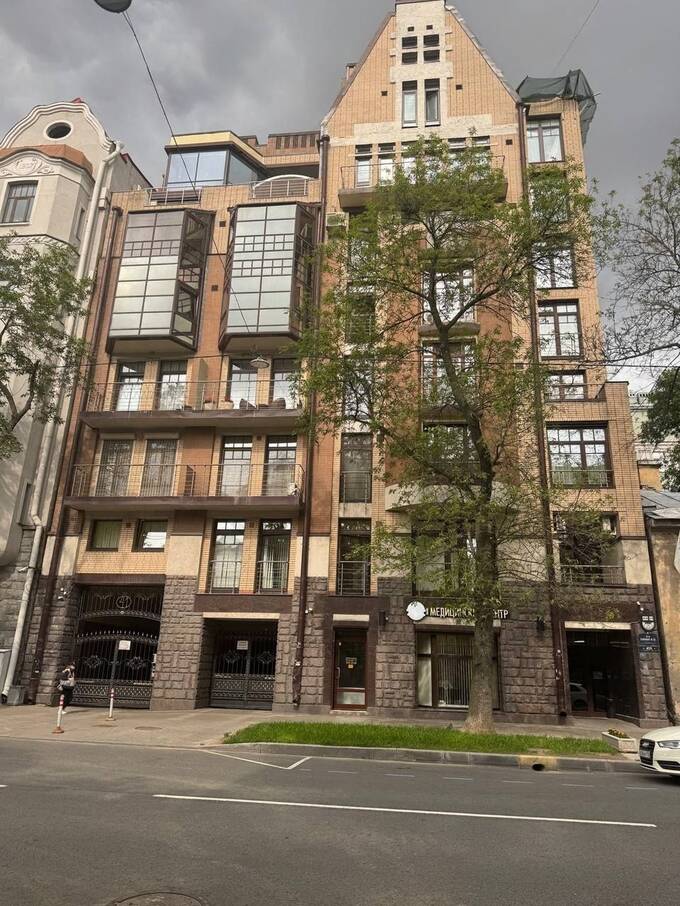 Следователи проводят обыски в компаниях подрядчиков Владимира Кехмана в Москве и Петербурге qhkihriquziqekkmp