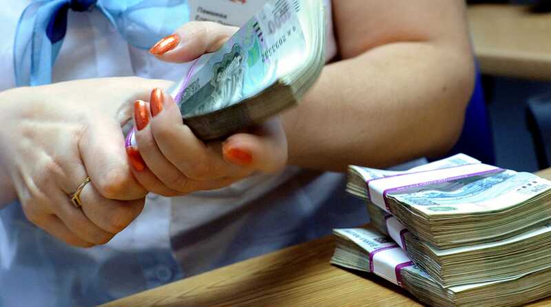 Сумма, необходимая для "нормальной жизни" в России, за год увеличилась на 22%
