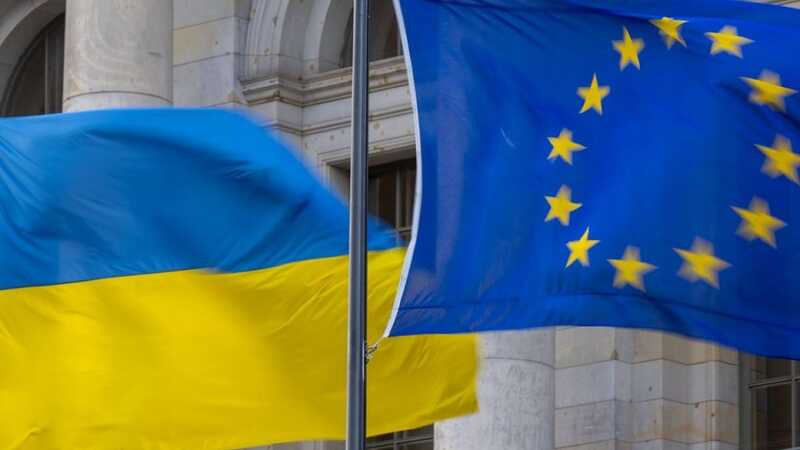 Париж и Лондон предлагают прекратить огонь без каких-либо территориальных уступок