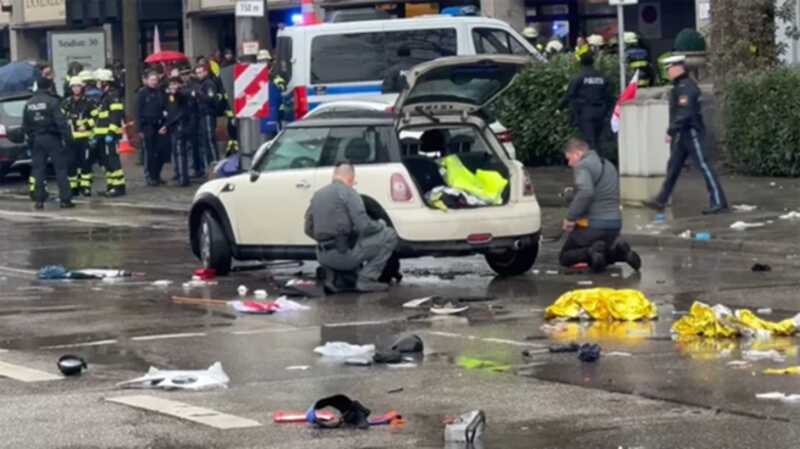 Автомобиль въехал в толпу на городском фестивале в Ванкувере