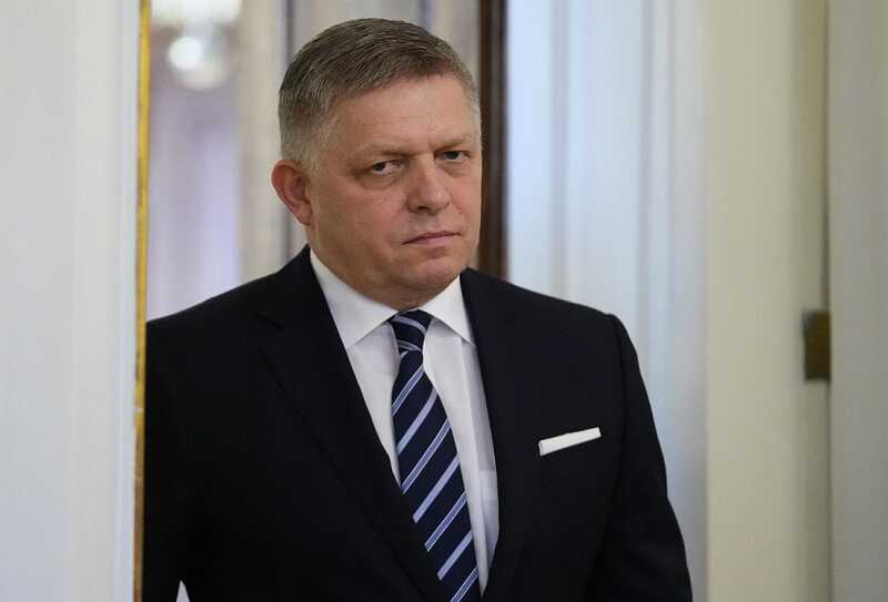 Премьер-министр Словакии и президент Сербии неожиданно заболели перед парадом в Москве