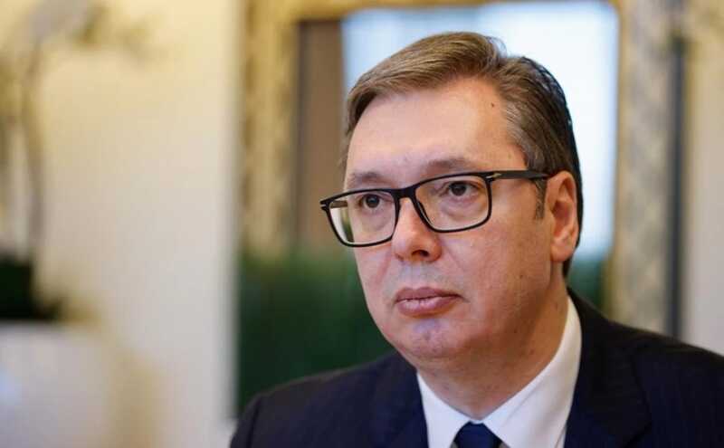 Сербский президент Александр Вучич временно прекратил работу из-за проблем с давлением