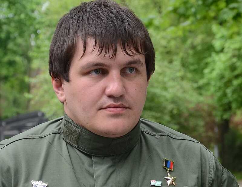 На параде рядом с Путиным оказались подозреваемые в военных преступлениях