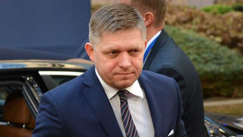 Фицо сказал, что западные государства стараются оказывать поддержку военным действиям на Украине