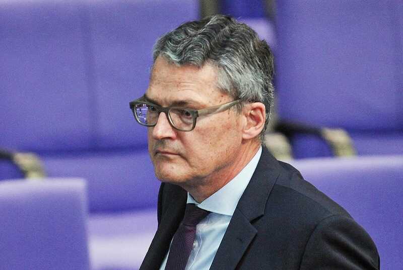 Депутат Бундестага рассказал о реальной ситуации с поставками оружия Украине