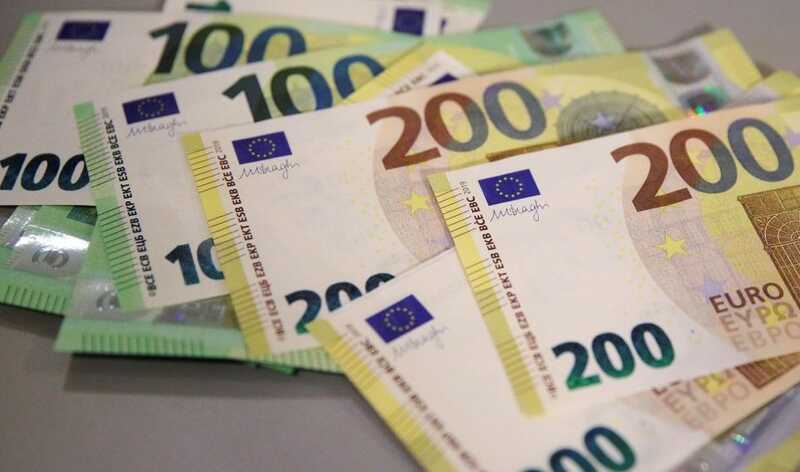 Polish officials detain six individuals in connection with a scam involving EU food aid