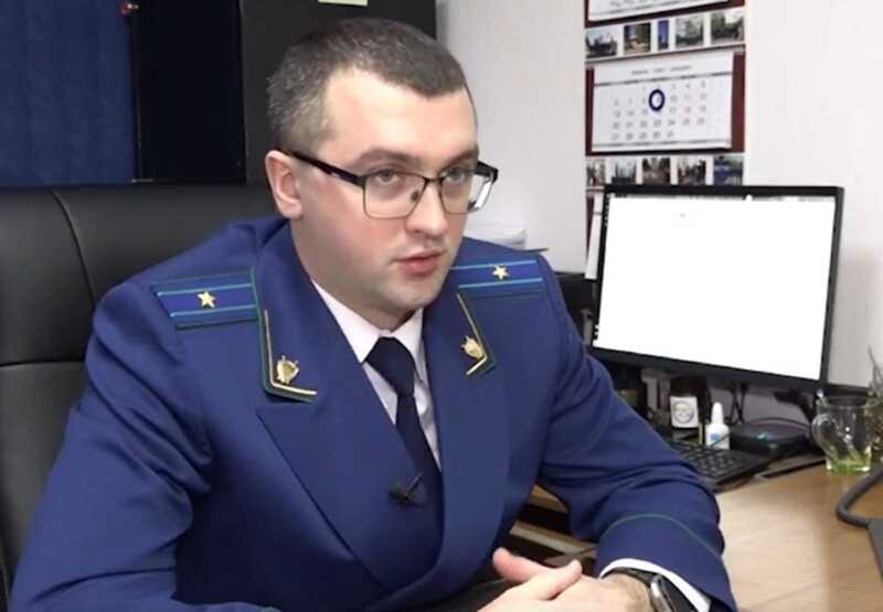Заместителя прокурора Вадима Хлюстова обвинили в скрытии уголовных дел