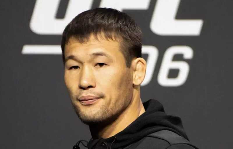 Супруга и сын бойца UFC Шавката Рахмонова стали жертвами смертельной аварии в Казахстане
