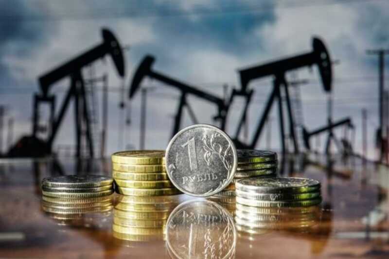 Россия несет убытки в миллиардах: доходы от нефти сократились на треть за год