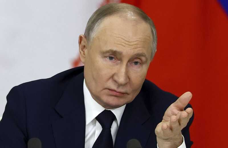 Владимир Путин провёл трёхчасовую встречу с Уиткоффом в Кремле