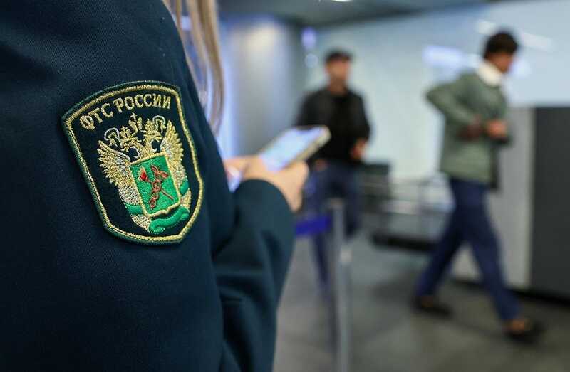 Как замруководителu ФТС монополизирует контрабанду через Шереметьево