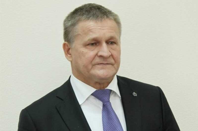 В Татарстане планируют срочную "эвакуацию" начальника судебного управления Зявдата Салихова в Совет Федерации