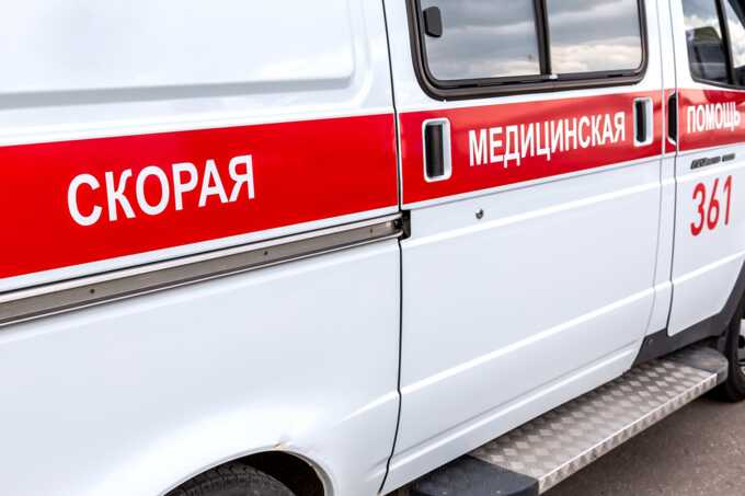 В Омской области подросток взялся за провод и получил электрический удар