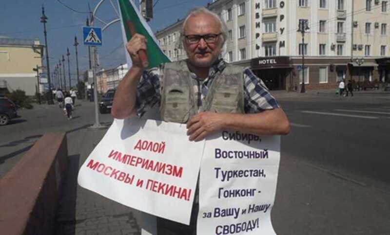 Корреспондент Кузнецов сетует на радио, которое круглые сутки играет в колонии