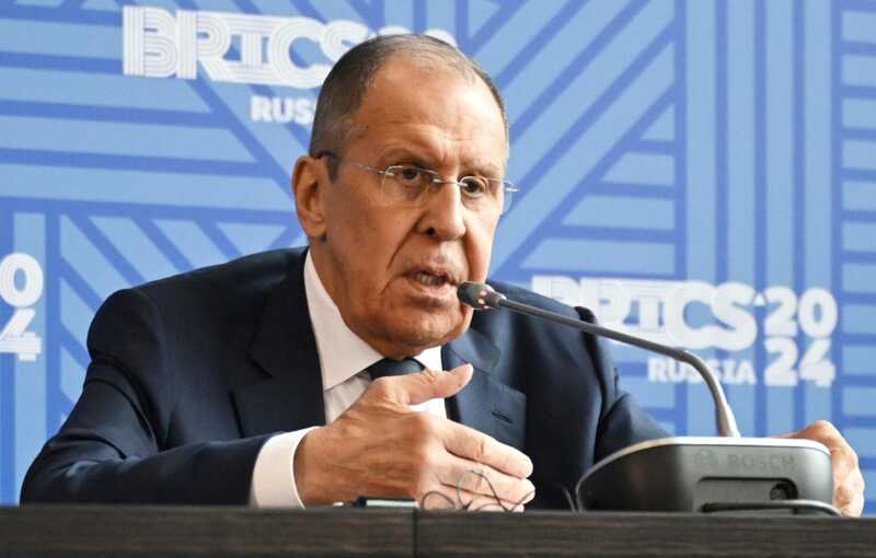 Лавров подчеркнул готовность Путина обсудить возможность встречи с Зеленским после тщательной подготовки